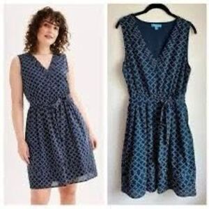 Draper James Women’s Size XS Sleeveless V Neck Belted Dress Navy Blue Fit Flare